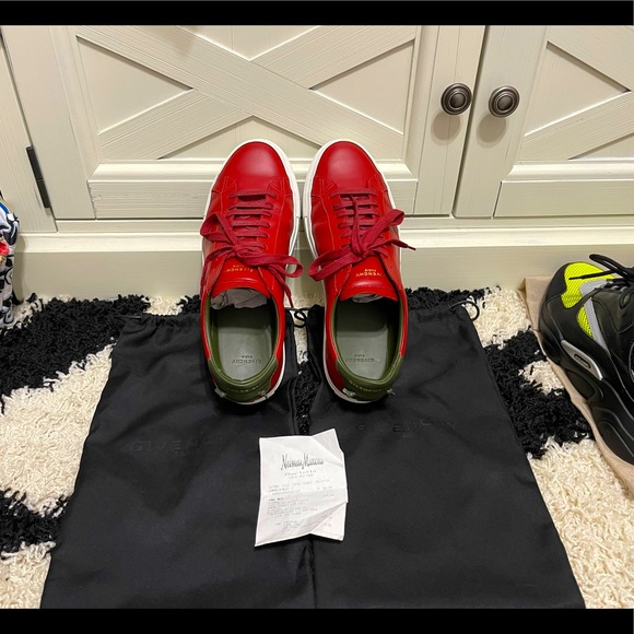 EUC Men’s Size 8 Givenchy Urban Street Leather Low-top Sneakers In Red/Olive - Picture 3 of 13